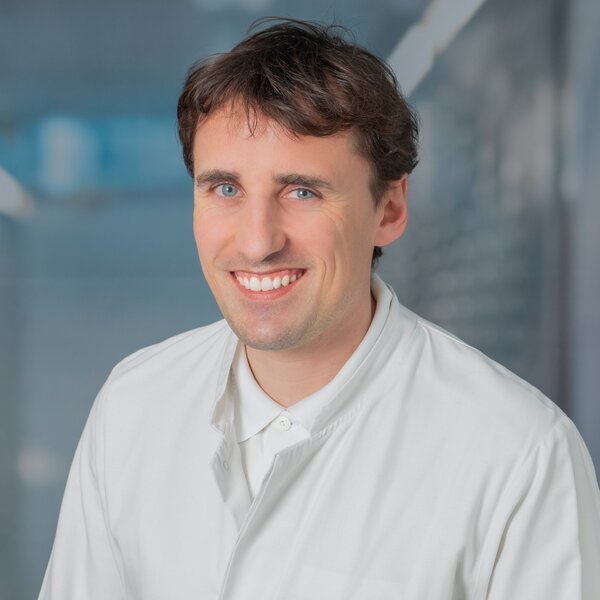 Dr. med. Alban Glaser