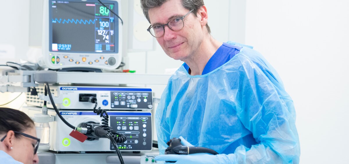 Krankenhausausstattung im Klinikum Kaufbeuren mit modernen Geräten und ruhiger Atmosphäre