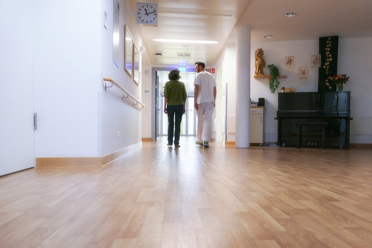 Beruhigende Atmosphäre in der Palliativstation – Menschlichkeit im Fokus