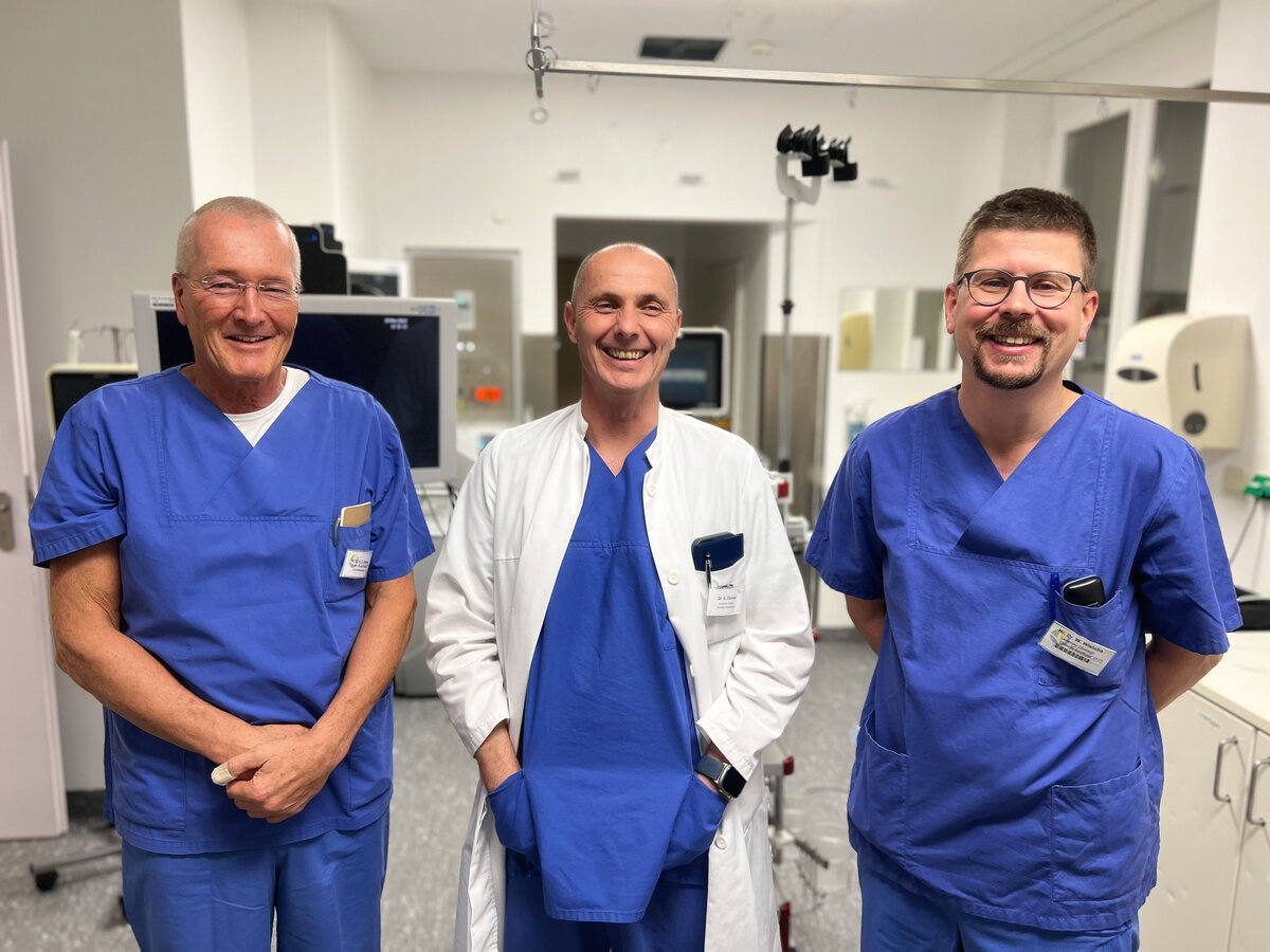 Gastroenterologische Expertise für Buchloe, Landsberg und Umgebung: Dr. Heinrich Steffen, Dr. Sascha Chmiel und Dr. Wolfgang Wistuba (v.l.n.r.) | © Kliniken Ostallgäu-Kaufbeuren