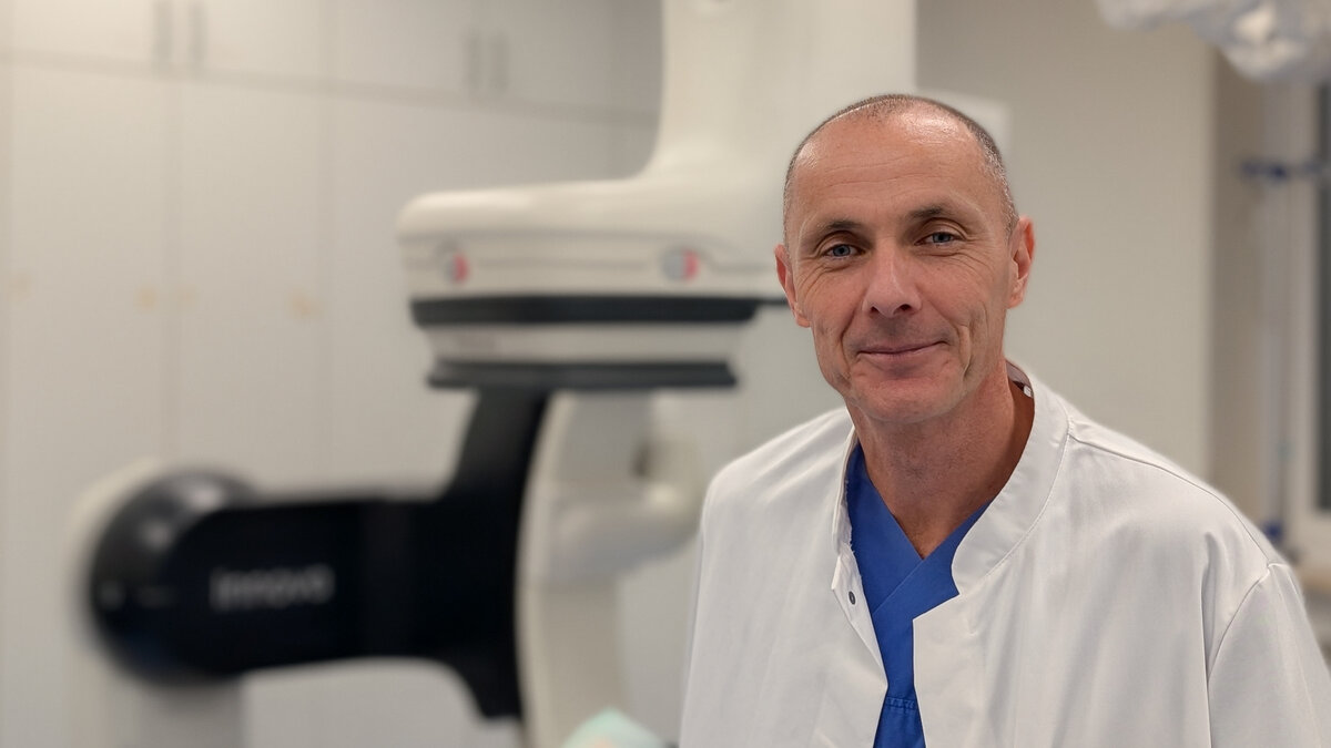 Der Buchloer Chefarzt für Kardiologie, Dr. Sascha Chmiel.  | © Kliniken Ostallgäu-Kaufbeuren