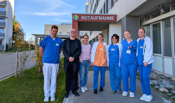 Das Team der Notaufnahme Kaufbeuren nimmt am gemeinsamen Projekt der AOK Bayern und der Kliniken Ostallgäu-Kaufbeuren teil | © Kliniken Ostallgäu-Kaufbeuren